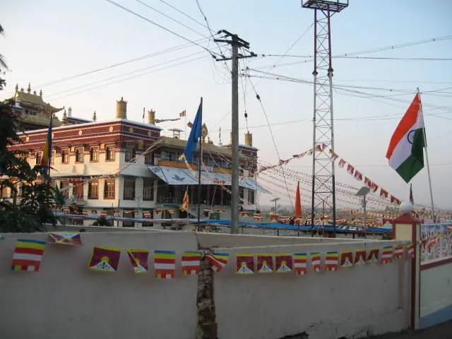 Sera Monastery, Bylakuppe